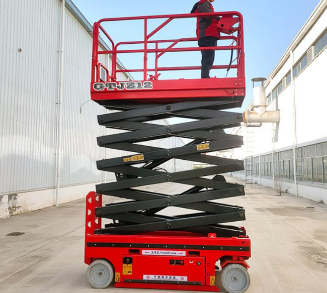 和舍镇自行走移动式升降机